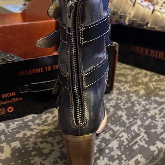 Freebird Distressed Black Heeled Boots - Picture 4 of 5